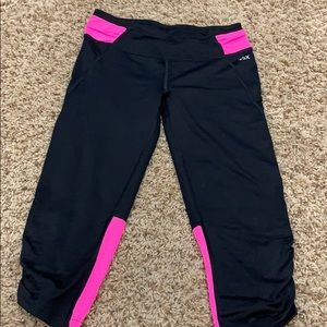 VSX Capri leggings